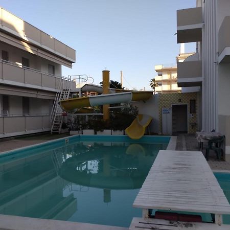 Claudia Residence Alba Adriatica Exterior photo